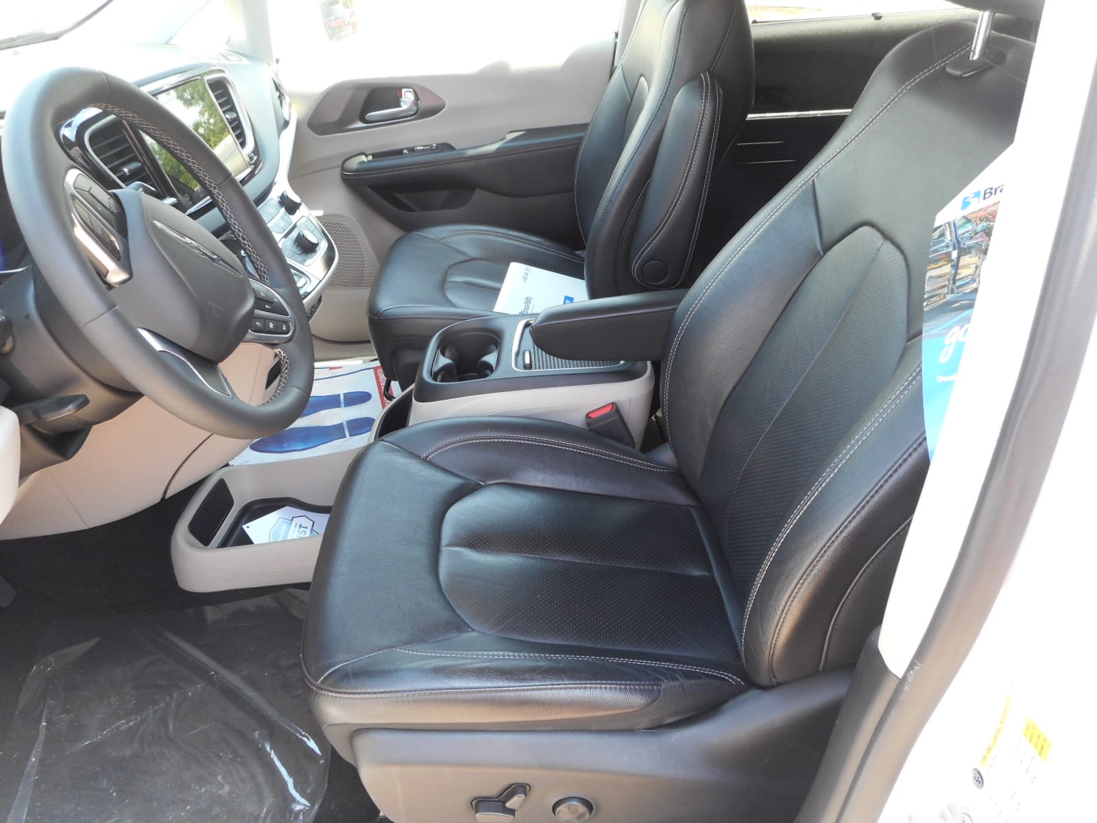 Certified PreOwned 2022 Chrysler Pacifica Touring L NEW BraunAbility ...